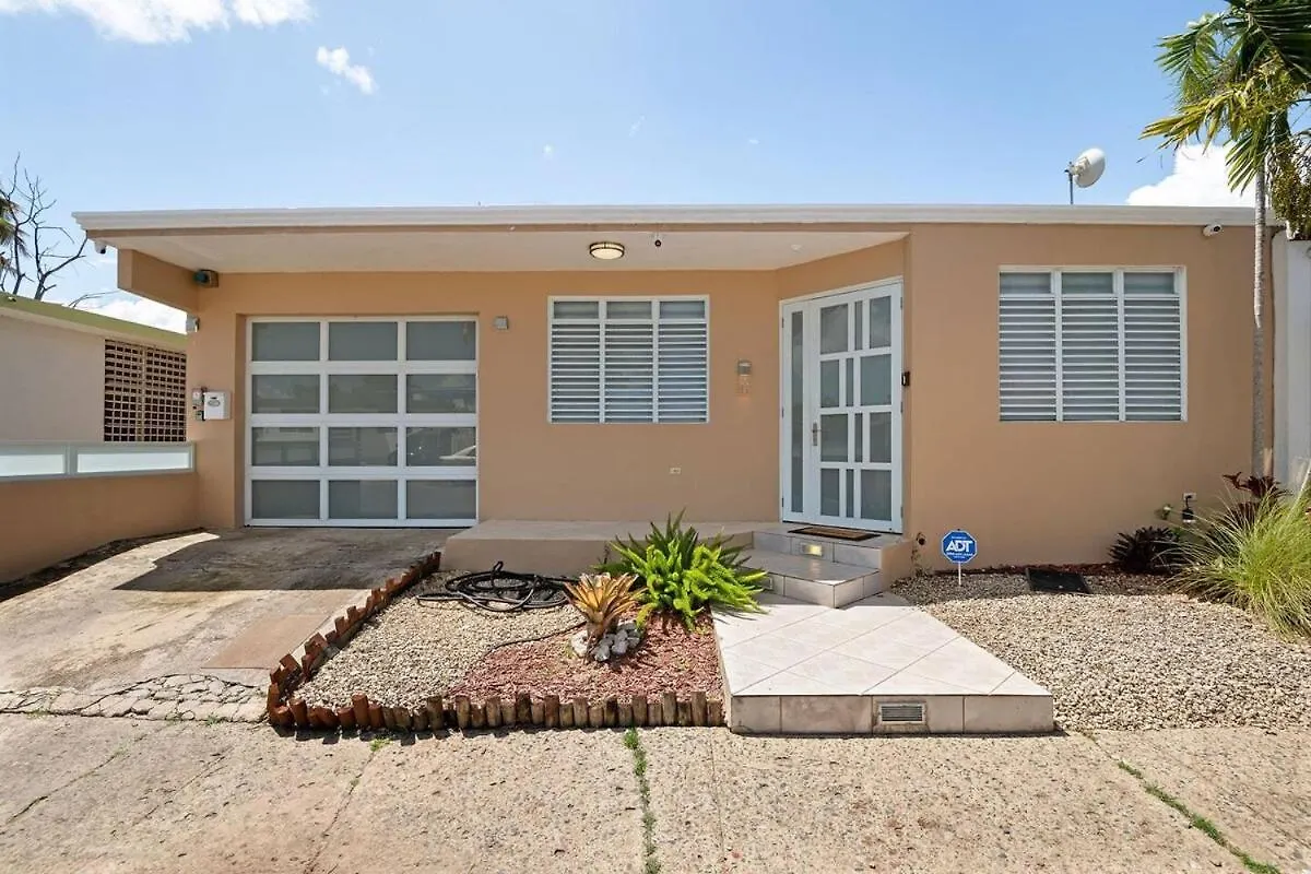 Family Home With Pool Near To The Airport And Solar Panel Carolina Puerto Rico
