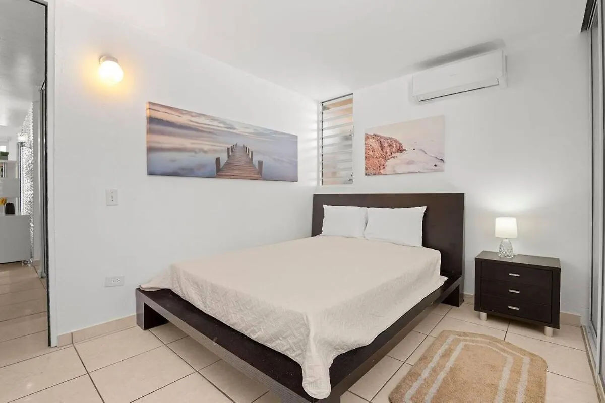 Family Home With Pool Near To The Airport And Solar Panel Carolina