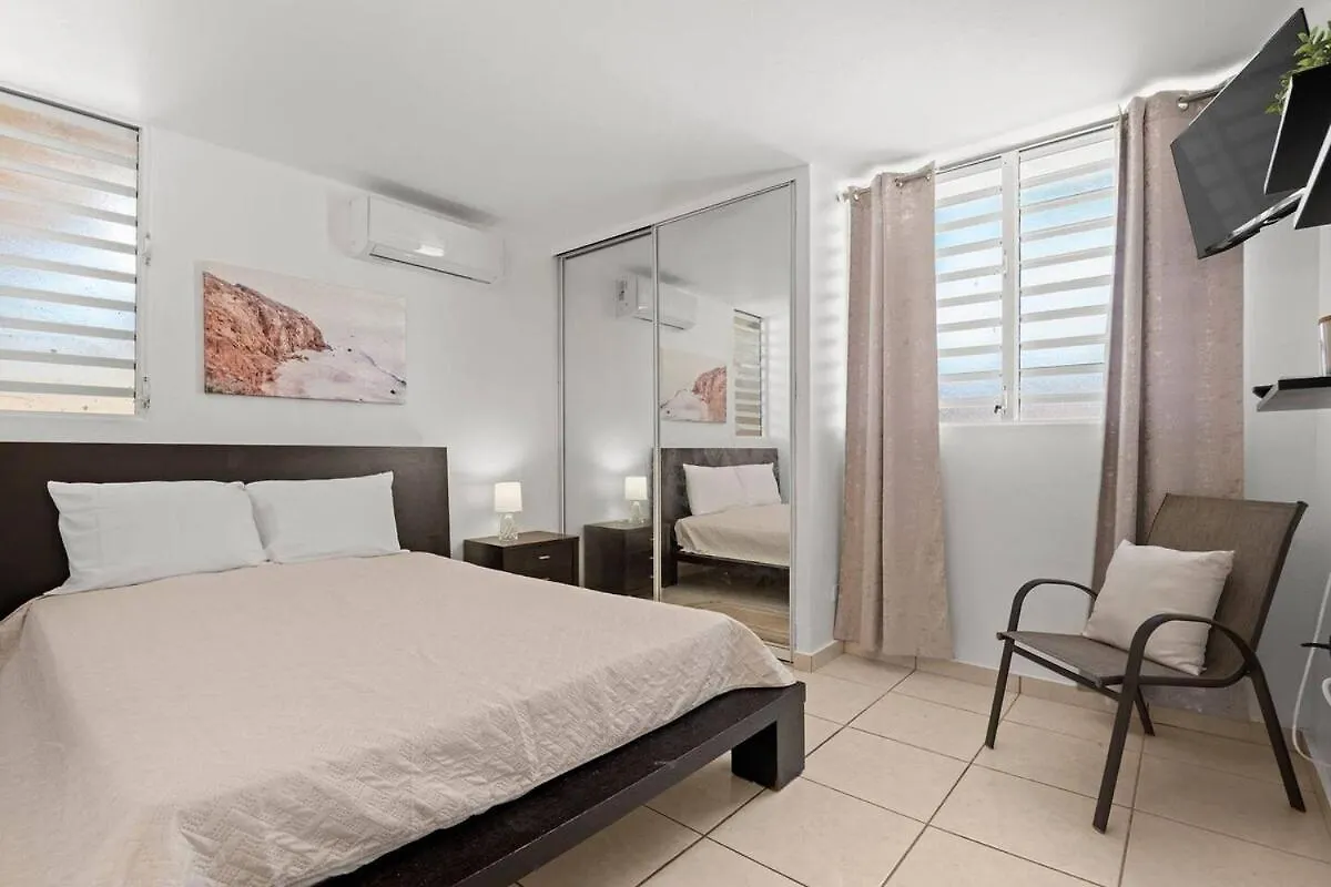 Family Home With Pool Near To The Airport And Solar Panel Carolina Holiday home