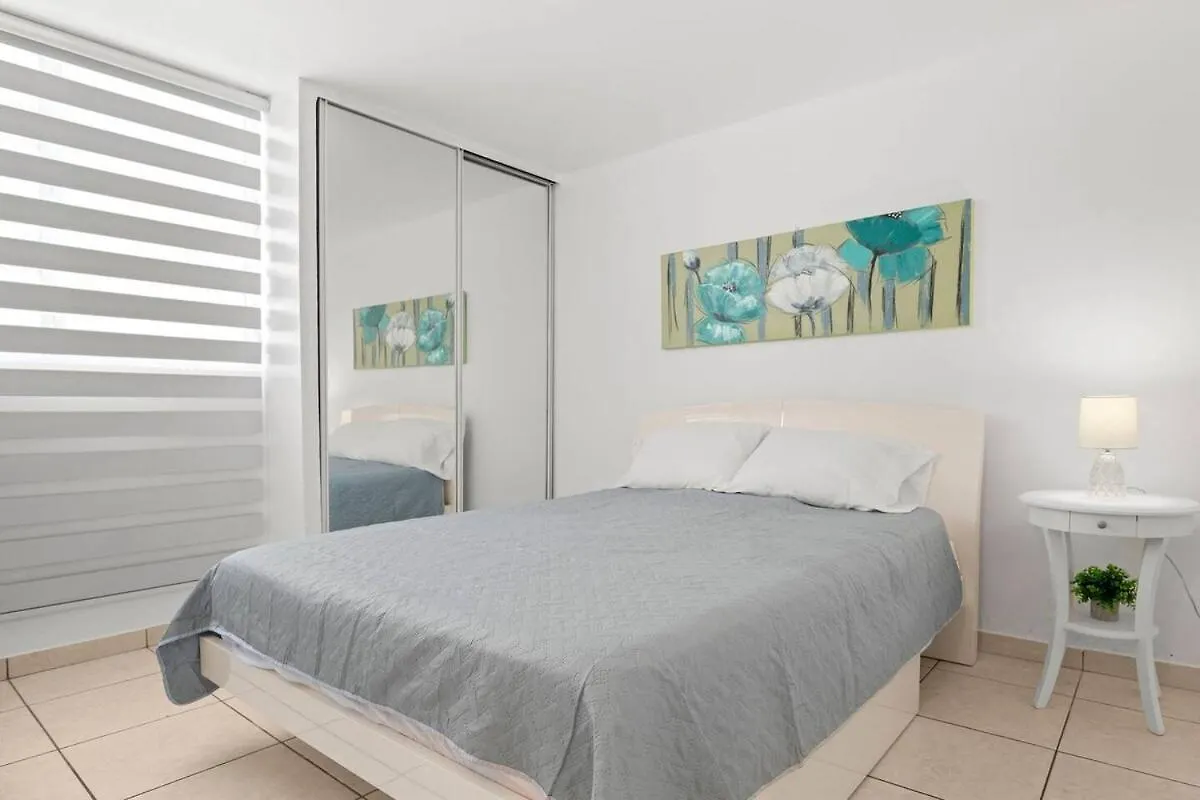 Family Home With Pool Near To The Airport And Solar Panel Carolina 0*,